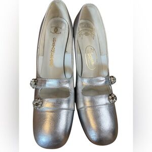Custom Craft Vintage Women’s Heels Evening Silver 1960s Size 7 AA formal pumps